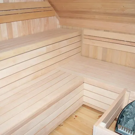 Stylish With Sauna Casa de Férias *